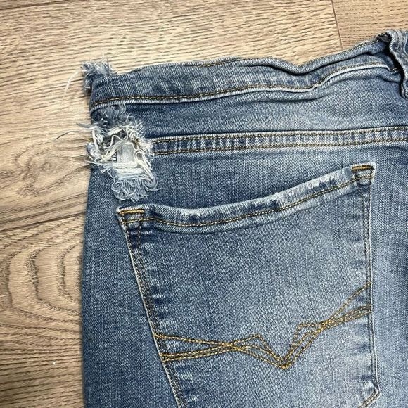 Guess Jeans Mens 36x30 Desmond Relaxed Tapered Distressed Hole - Picture 8 of 12